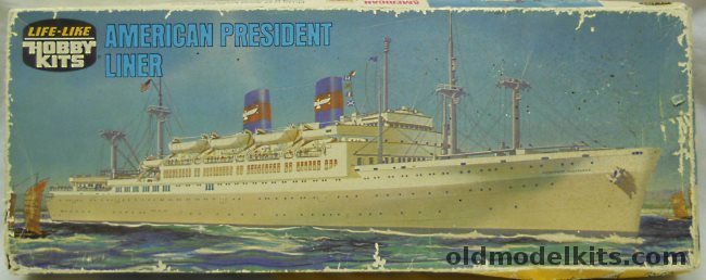 Life-Like 1/547 American President Wilson or Cleveland Ocean Liner - (ex-Pyro), 09279 plastic model kit